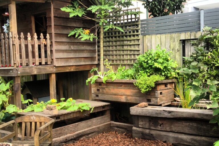 justine’s aquaponics1