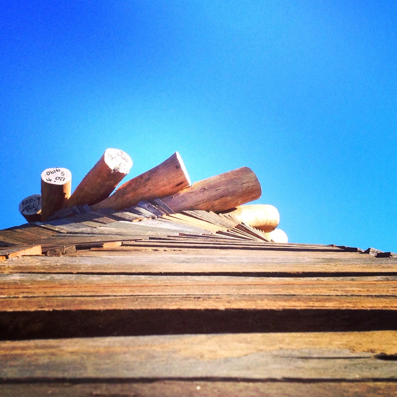 The ceiling from the outside - every piece fitted to the curve. Not that tricky once you get the hang of it...