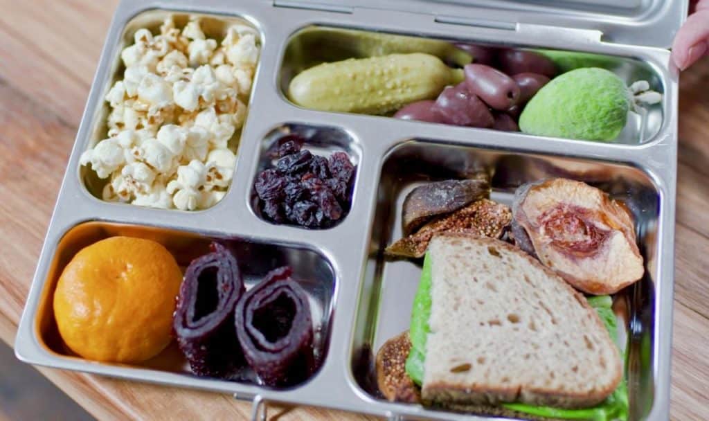 Plastic-free snack/lunch box challenge