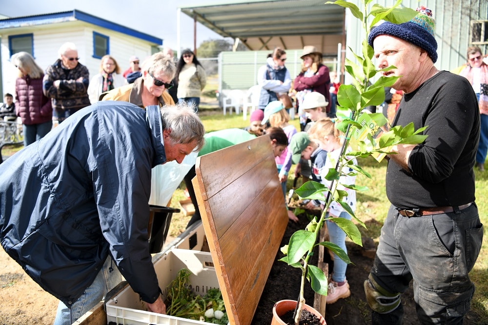 Inspecting the Cool Seat at Nundle Community Garden.