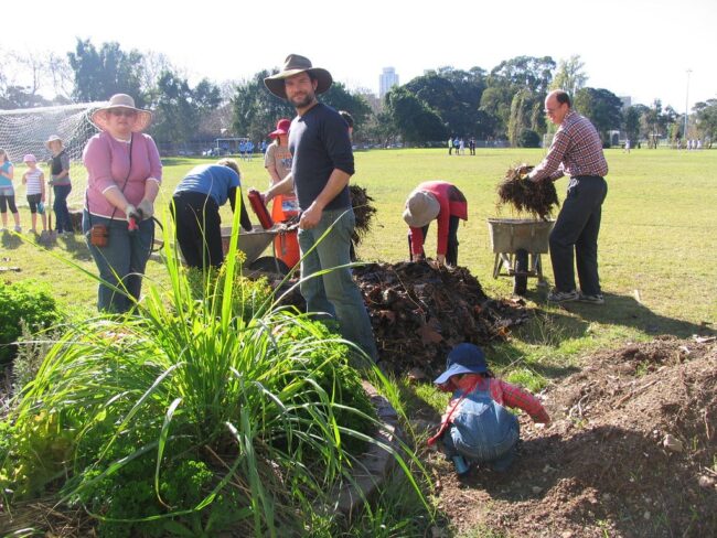 Nick and volunteers planting a garden bed at the Alexandria permablitz